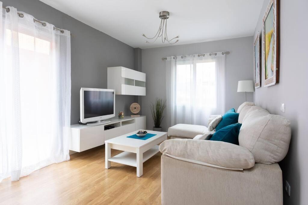 Calido Apartamento, Piscina, Wi-fi Apartment