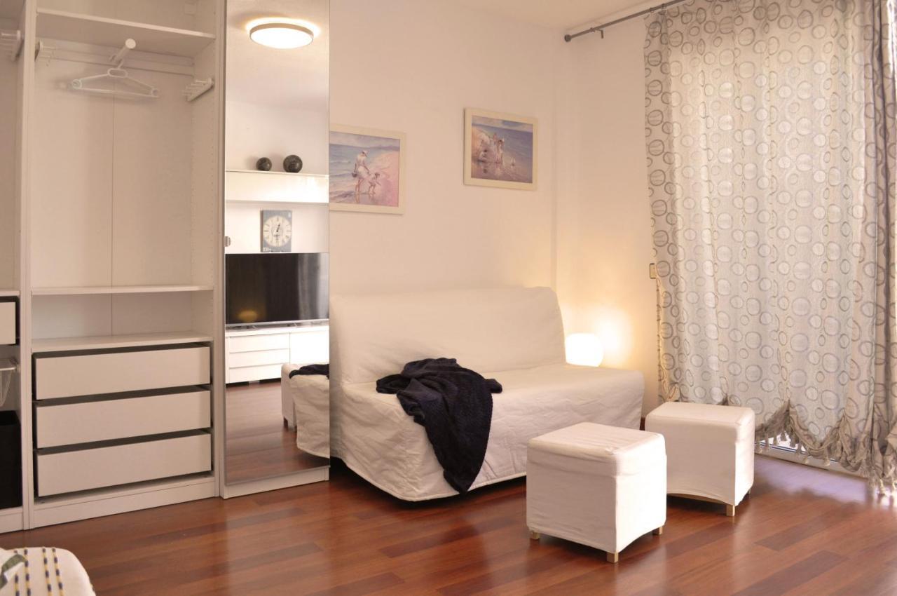 Terrace With Sea View - Free Pool Apartment *