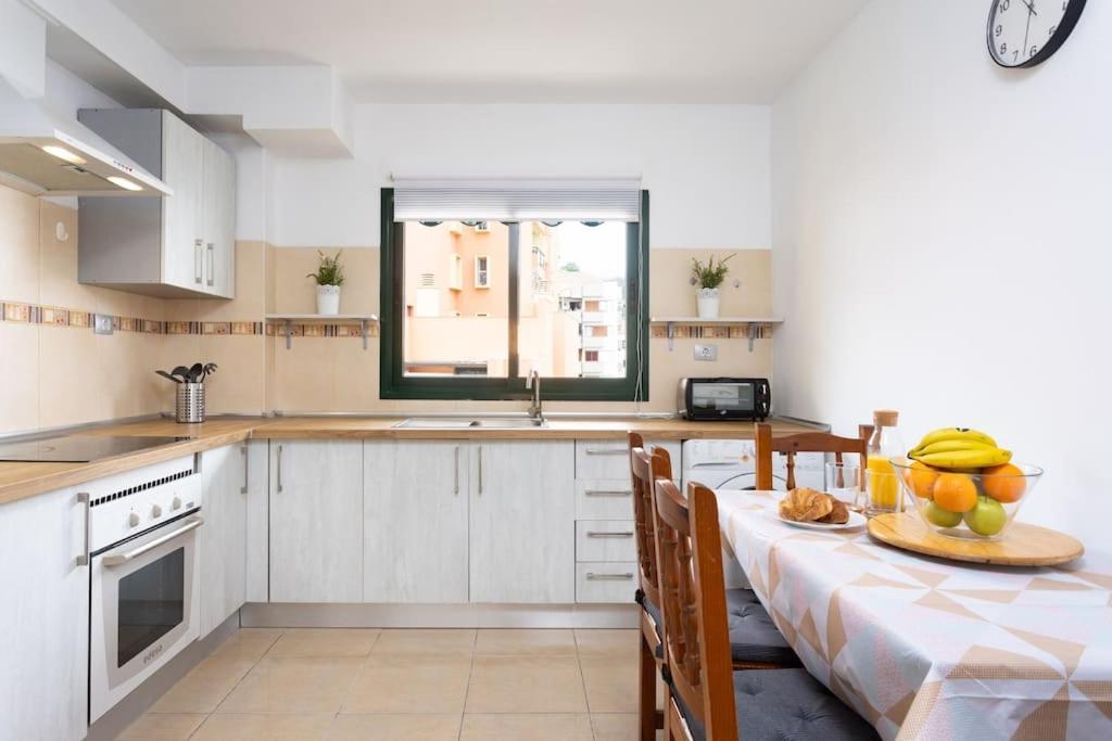 Apartamento Amplio En Zona De Playa