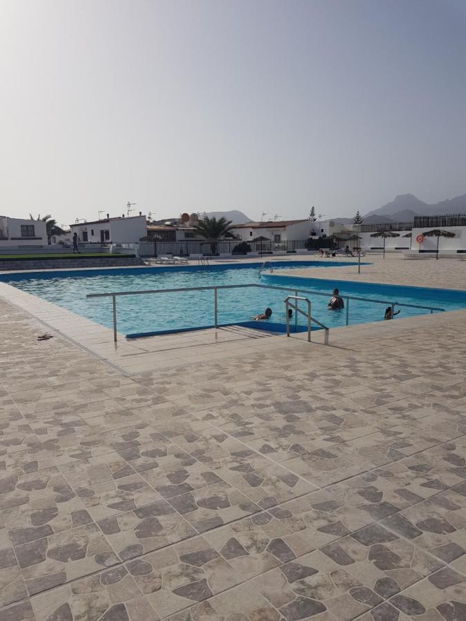 Junto A La Piscina * Arona (Tenerife)