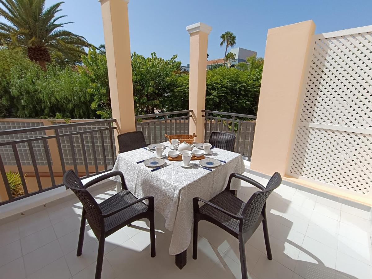 Sarah's - Playa Fanabe Apartment