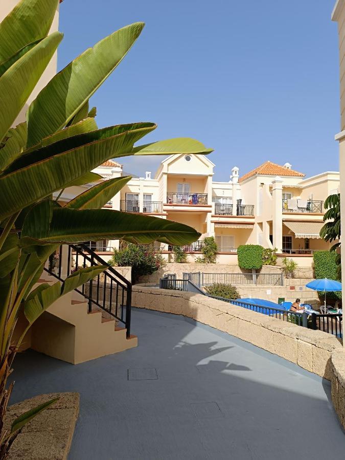 Sarah's - Playa Fanabe *