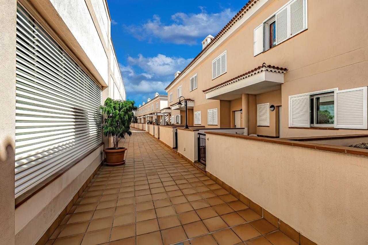 Spacious Ocean View Family Townhouse Puerto de Santiago (Tenerife)