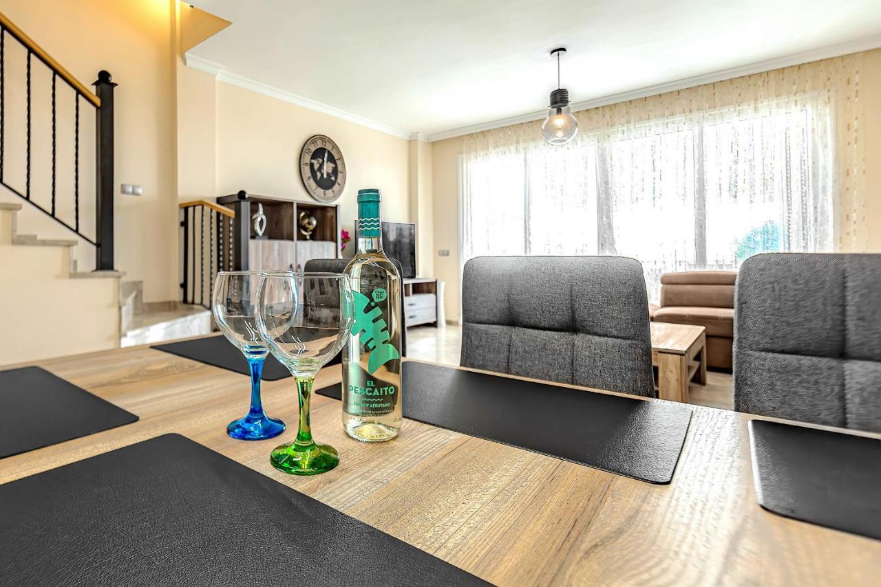 Spacious Ocean View Family Townhouse Appartement