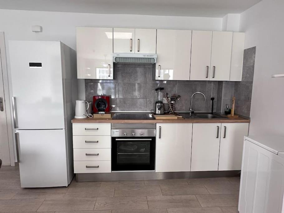 Beautiful In South Tenerife - Pearly Grey Apartment *
