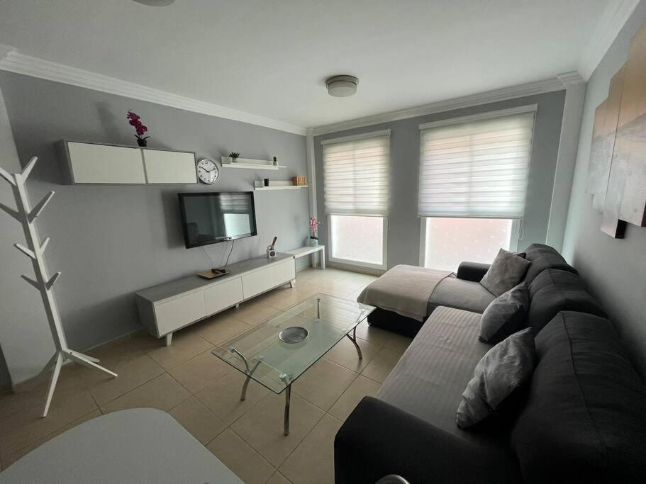 Piso Familiar 2 Dorm. Cocina