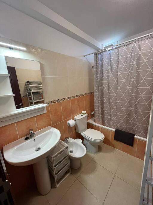 Piso Familiar 2 Dorm. Cocina * Los Realejos