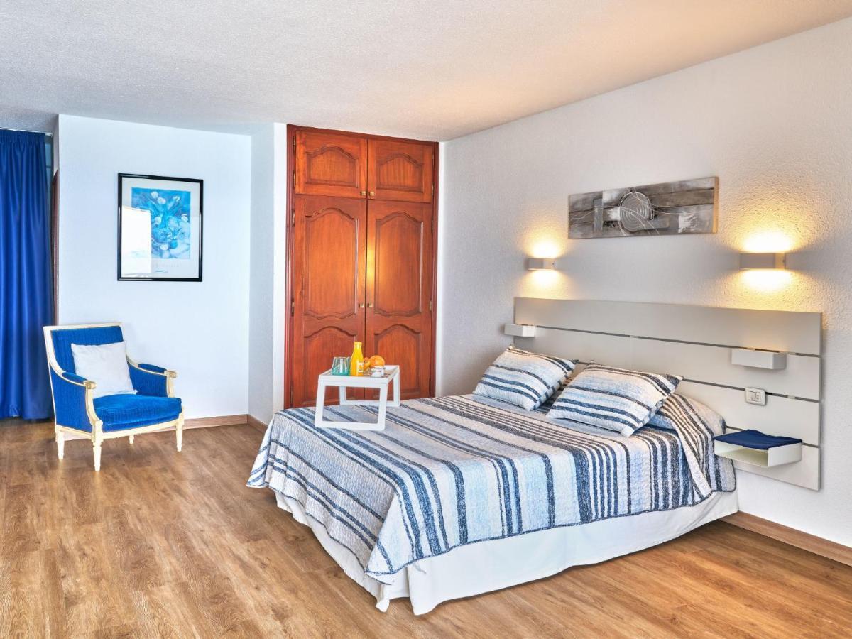 Blue Neptuno-2 By Interhome
