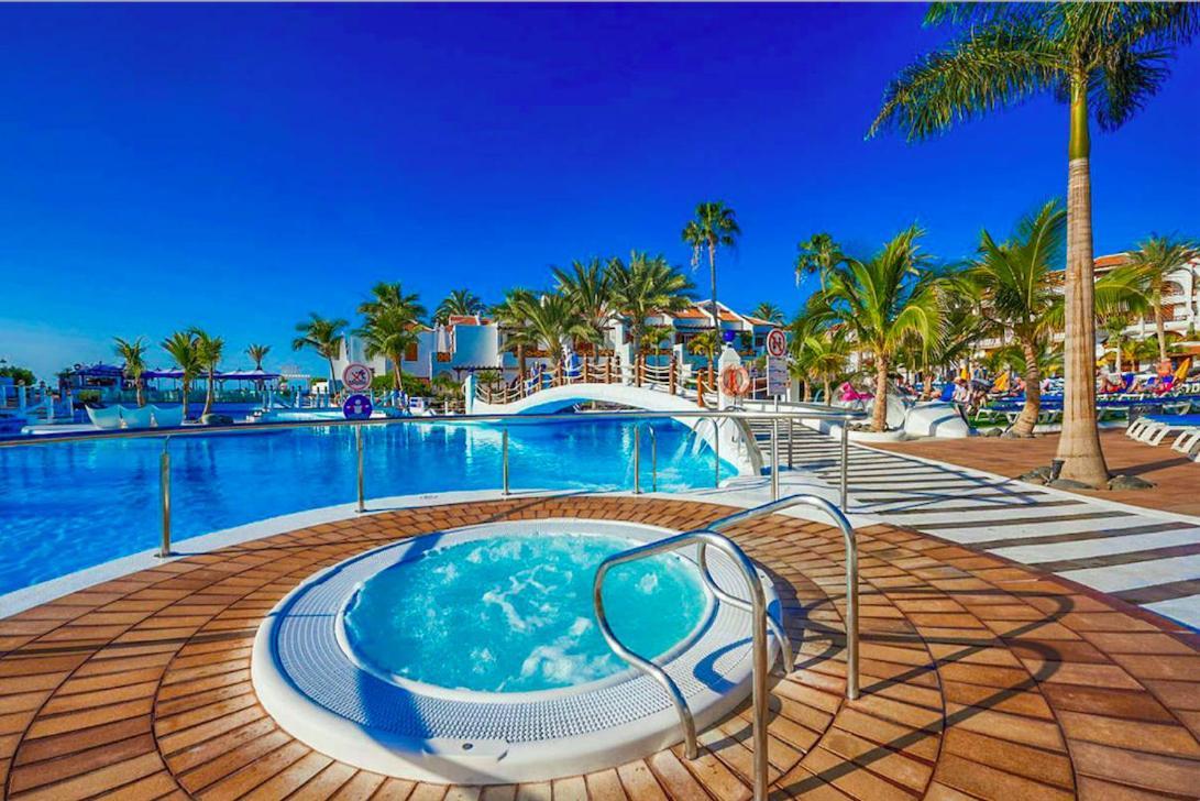 In Parque Santiago Lll Apartment Arona (Tenerife)