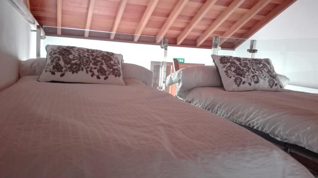 San Roque, 30 *