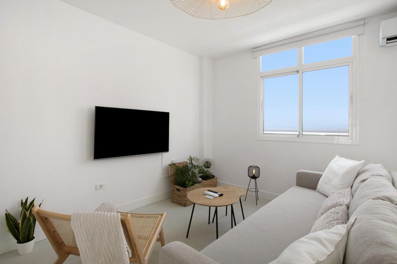 Beachfront Seaview Oasis *