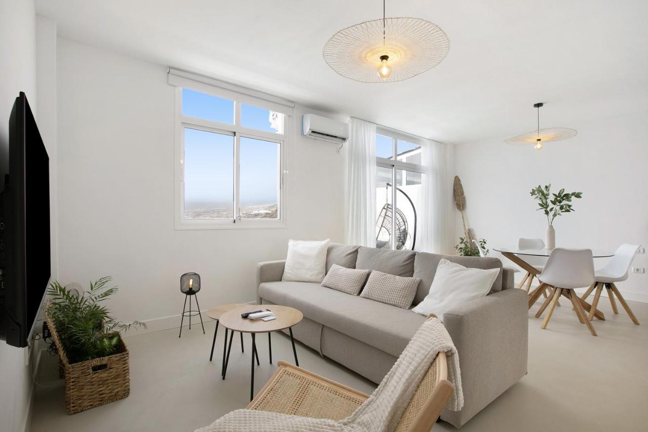 Beachfront Seaview Oasis
