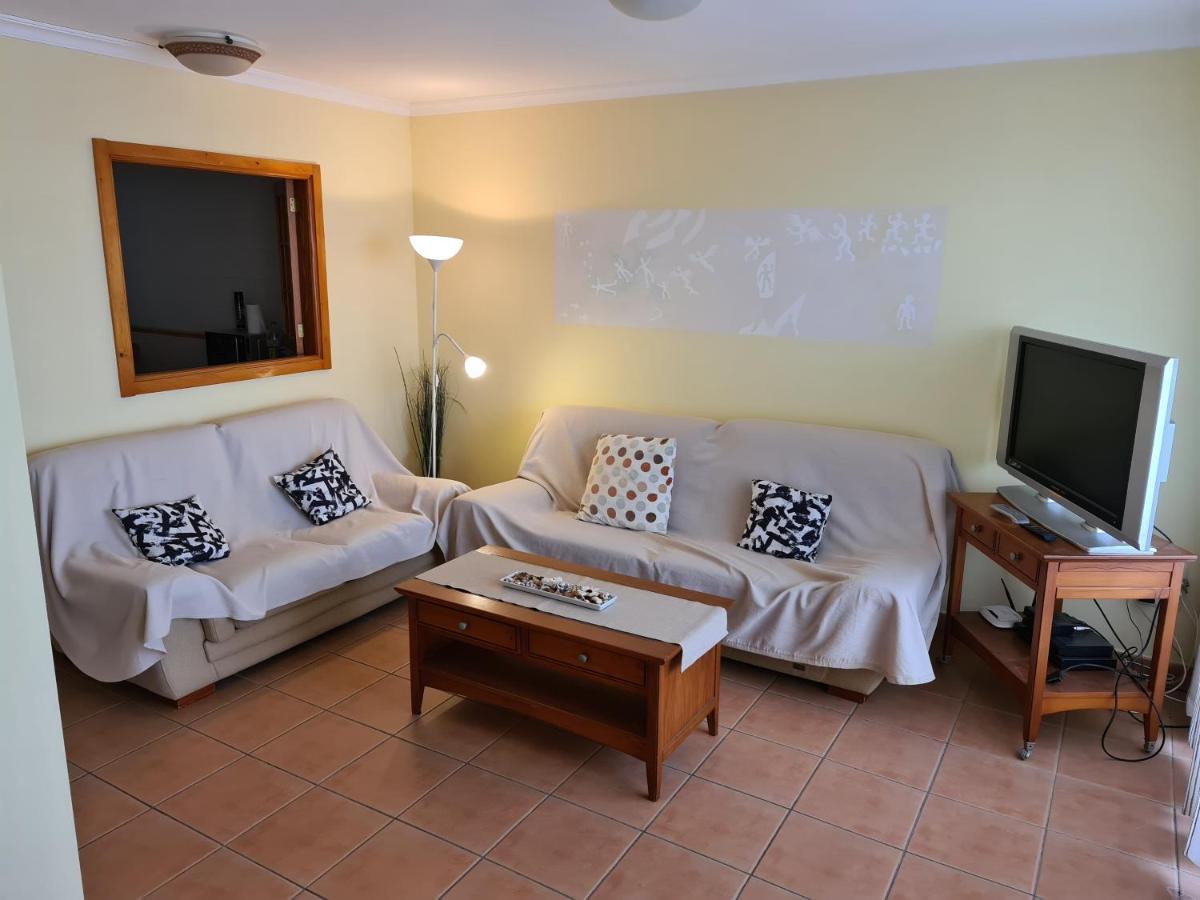 Playa Tejita Directly At The Sea + Beach, 2 Pools, Sea View, Sat-tv, Wifi * Granadilla De Abona