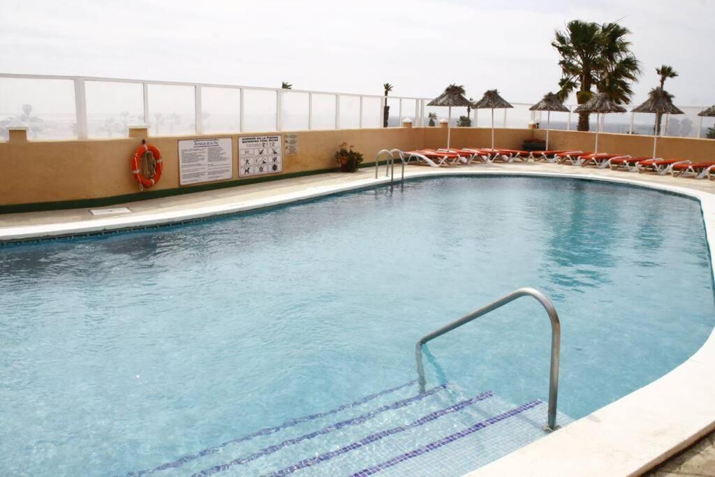 Apartamento Bright Apt, Terrace,heated Pool.