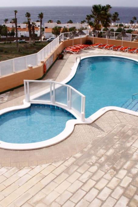 Apartamento Bright Apt, Terrace,heated Pool. San Miguel de Abona
