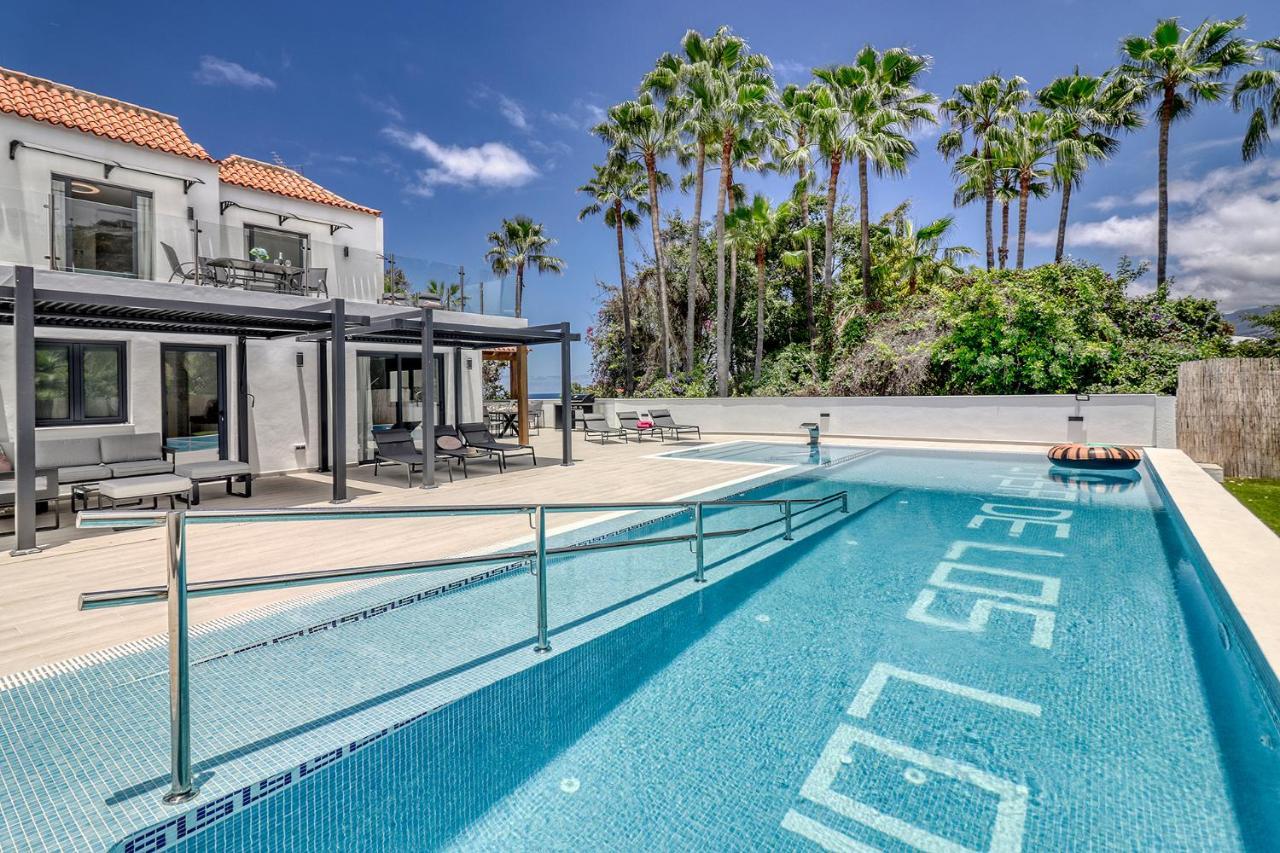 Modern With Elevator, Patio Kitchen, Loro Parque View & Heated Pool Apartment *