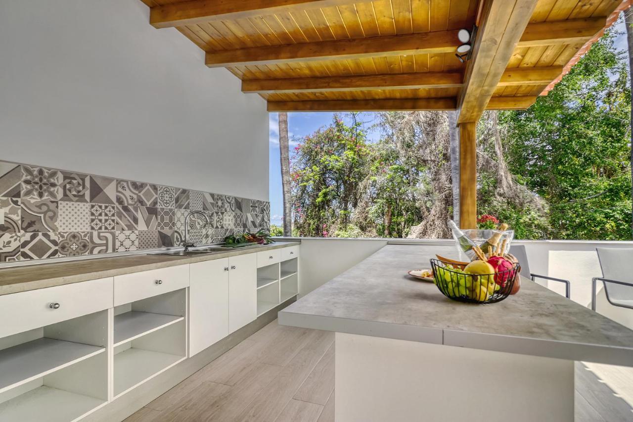 Modern With Elevator, Patio Kitchen, Loro Parque View & Heated Pool Apartment