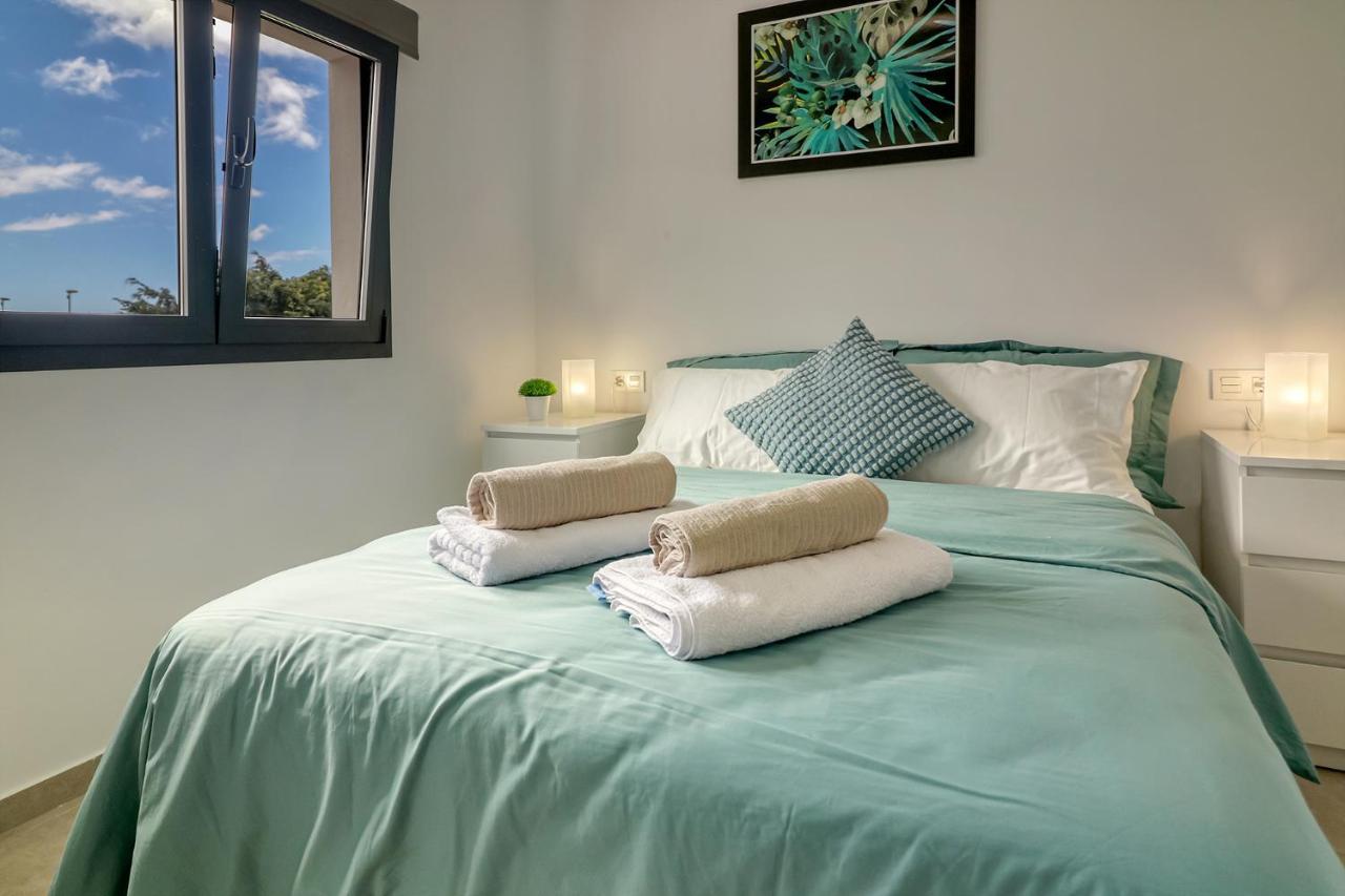 Modern With Elevator, Patio Kitchen, Loro Parque View & Heated Pool Apartment Puerto de la Cruz (Tenerife)