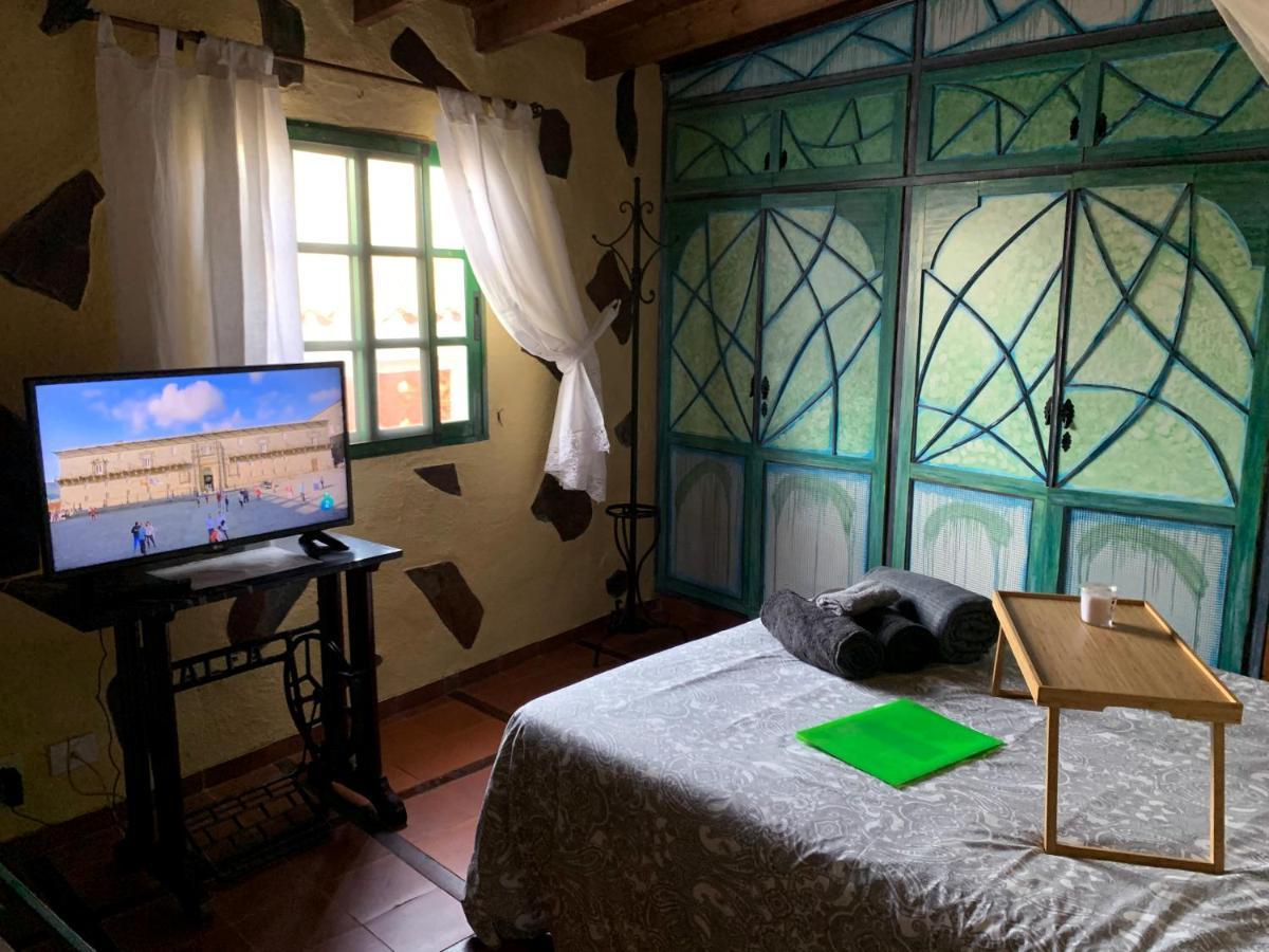 Canaria Hombre De Palo Country house *