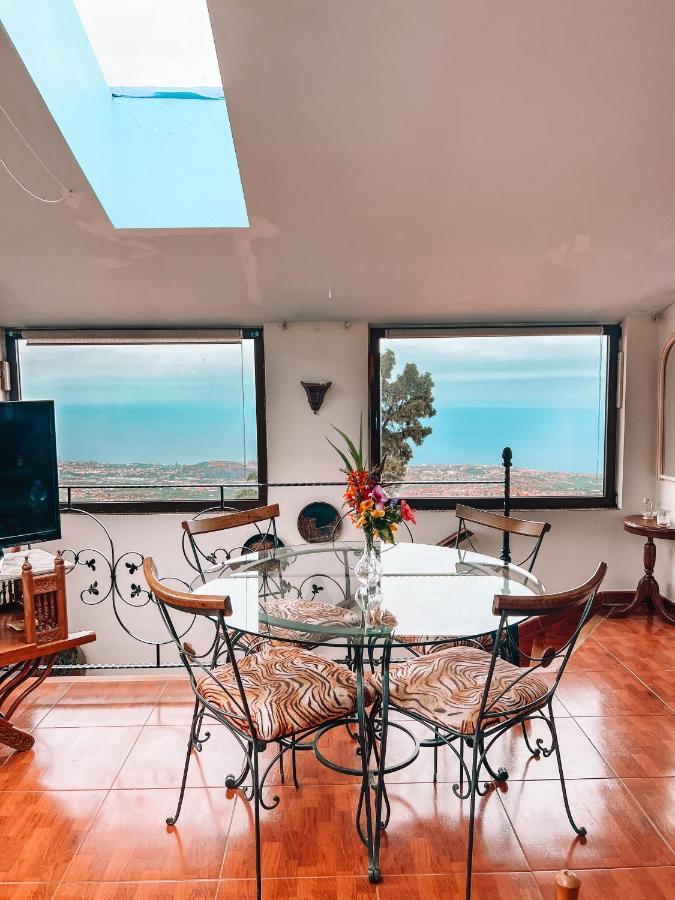 Sun-soaked W Patio, Balcony & Garden - Aguilas
