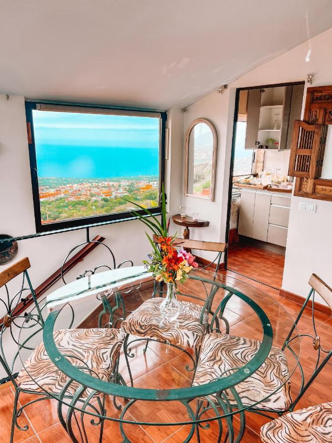 Sun-soaked W Patio, Balcony & Garden - Aguilas *