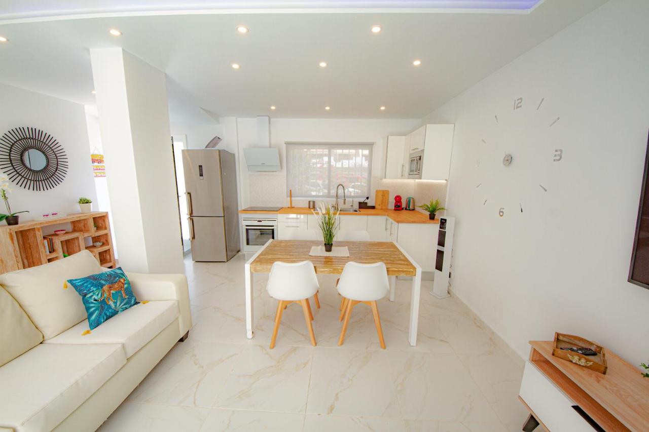 Сasa de vacaciones Point 3 Bed House Arona (Tenerife)