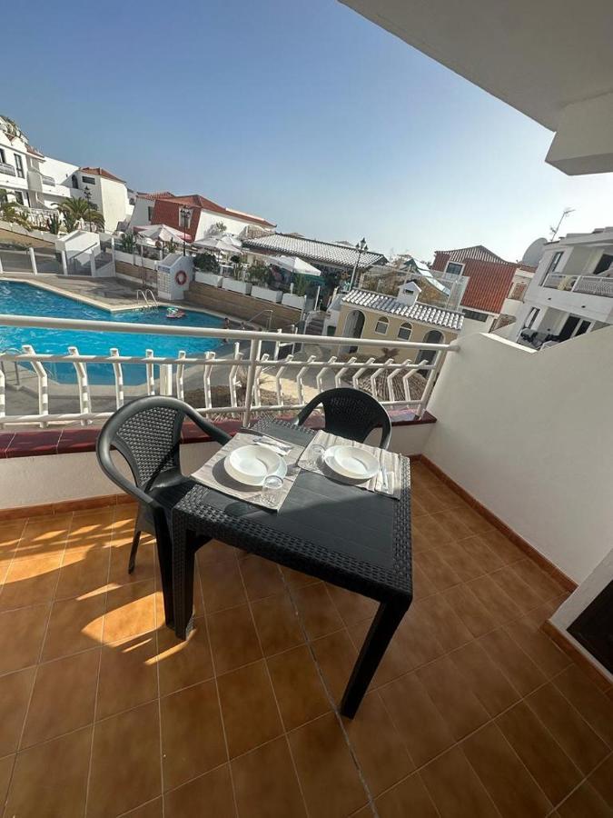 Alexander Home, Cristianos *