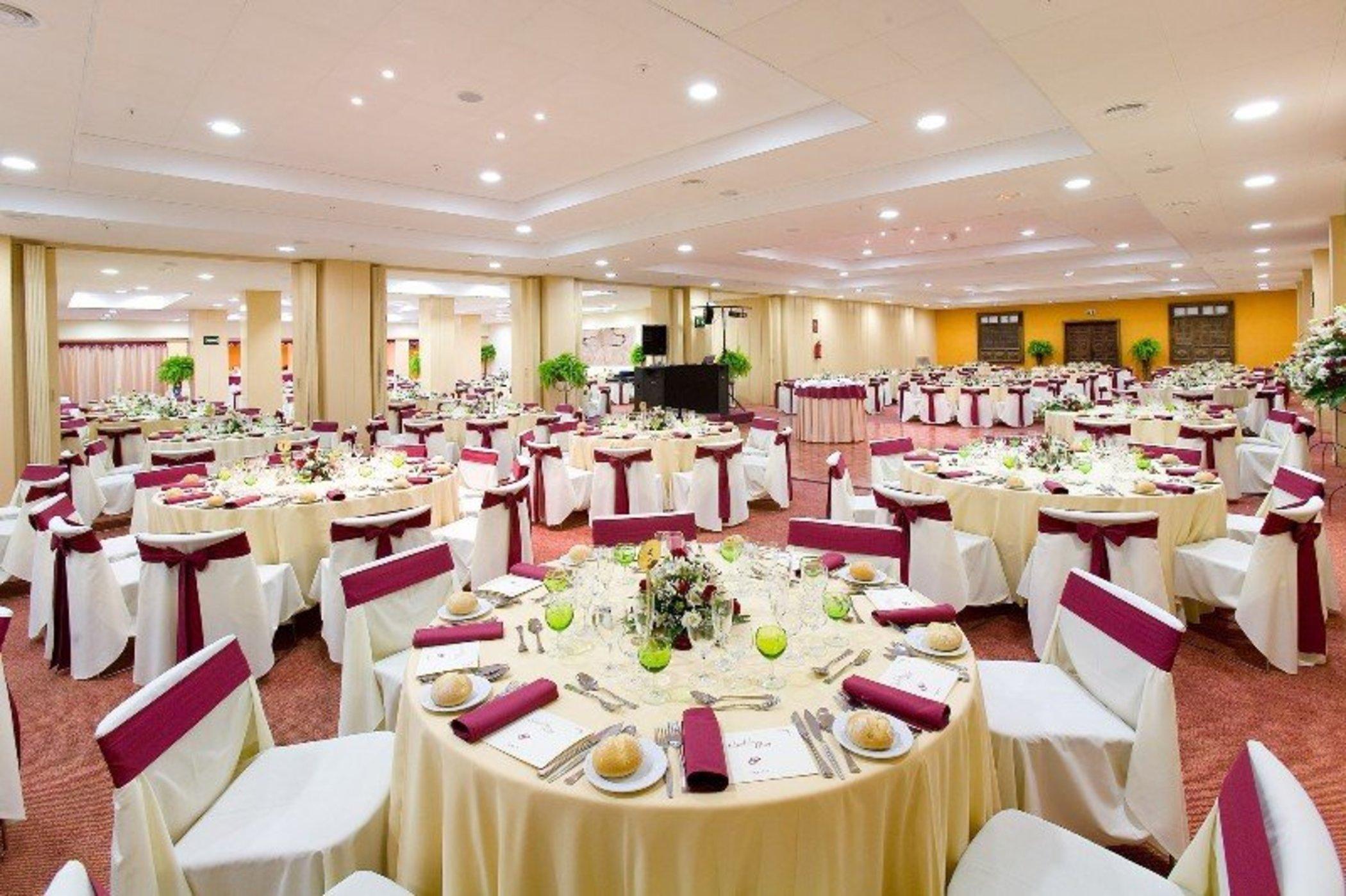 Fergus Hotel 4*