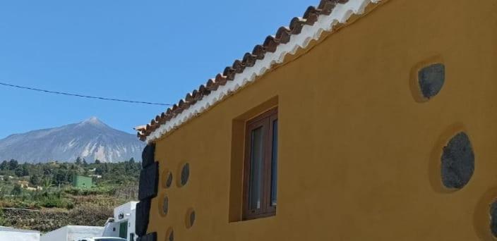 Tradicional Casa Canaria Con Piscina Y Vistas Al Teide *