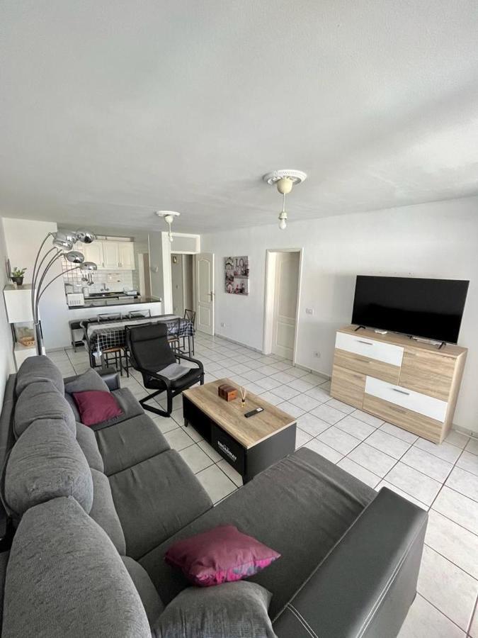 Apartment Jacaranda, Where Calm And Joy Go Hand In Hand *
