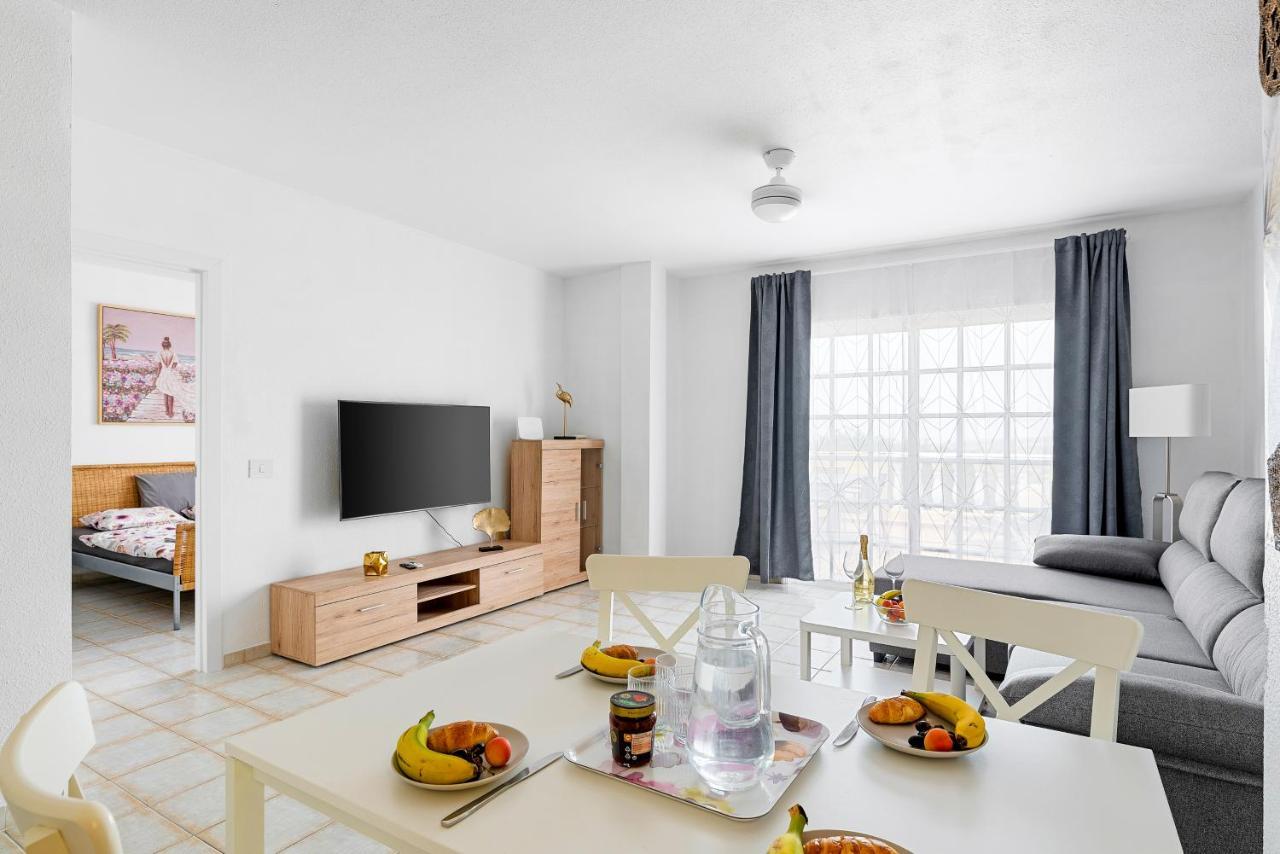 Golden Sunset Ocean View Apartment