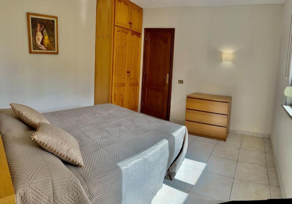 Sunset Apartment, Wi-fi And Swimming Pool Appartement *