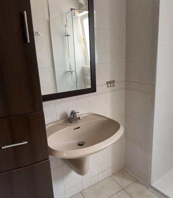Appartement Sunset Apartment, Wi-fi And Swimming Pool *