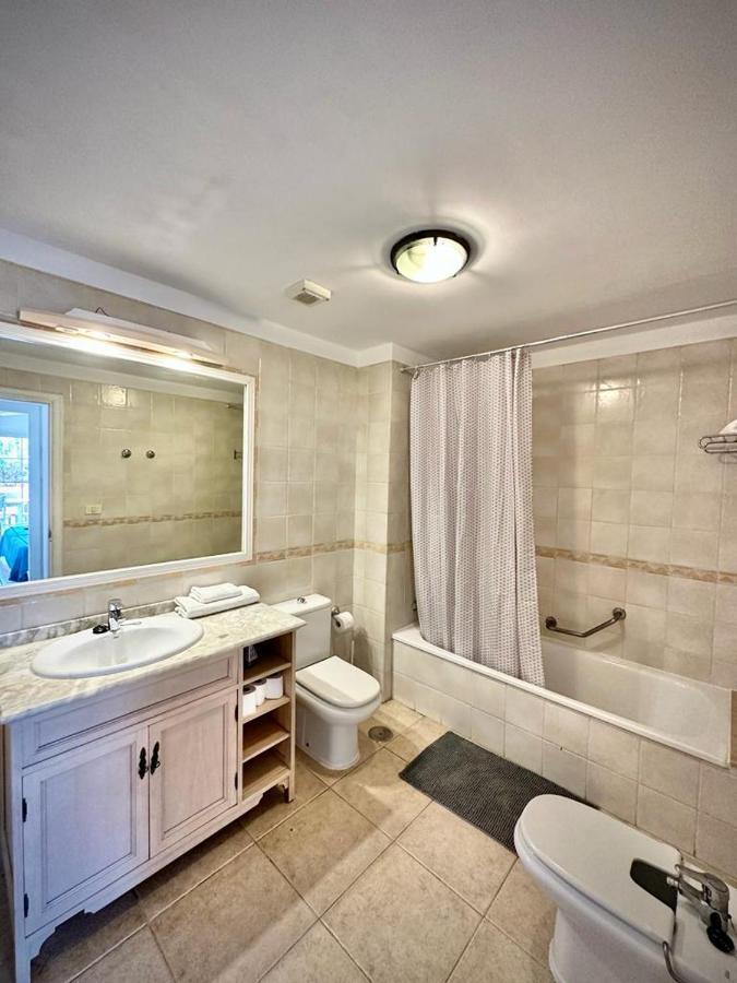 Sunny & Heated Pool Apartamento *