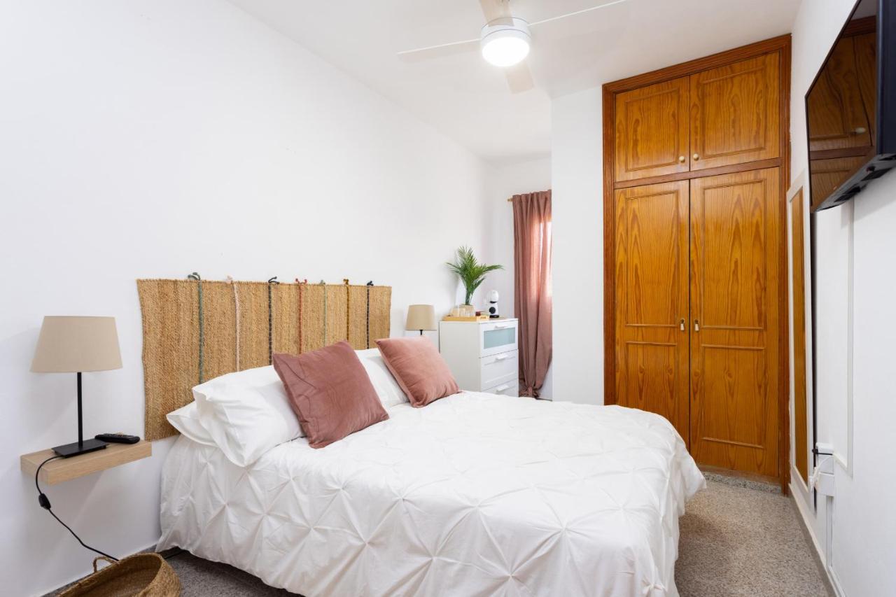 Eden 103 Surfy Stylish Bed&coffee Guest house *