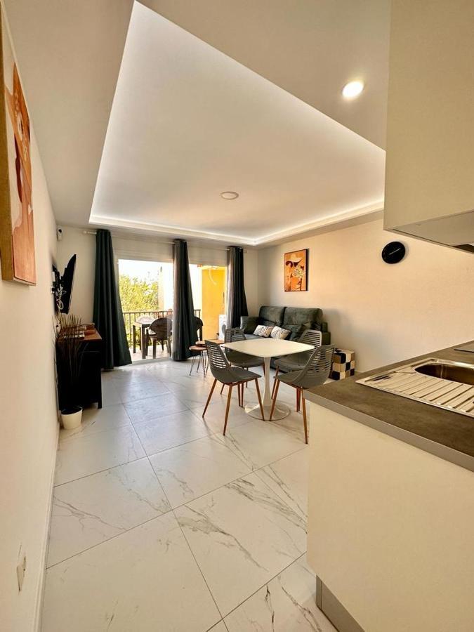 Precioso Y Nuevo De 1 En Mareverde Costa Adeje (Tenerife)