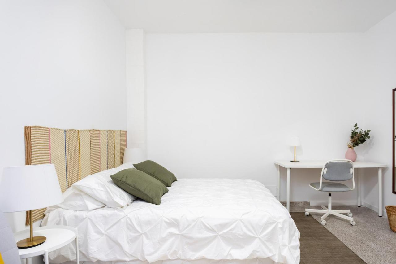 Eden B01 Surfy Stylish Bed&coffee Guest house