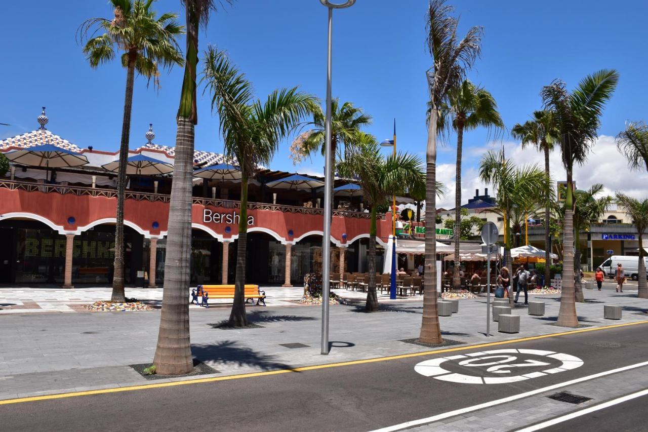 Parque Santiago 3, No 1 * Arona (Tenerife)