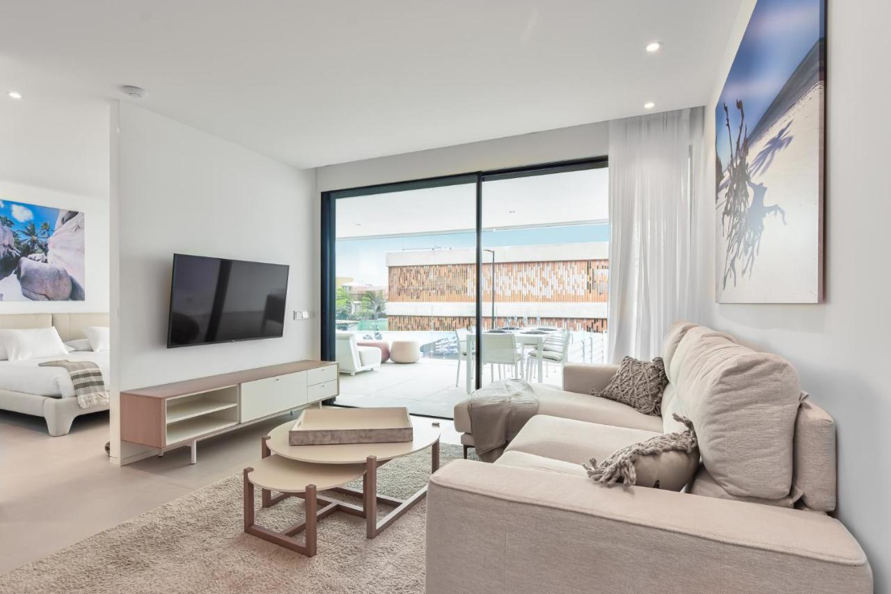 Infinity 0-2 Luxe Partial Sea View 2b * Arona (Tenerife)