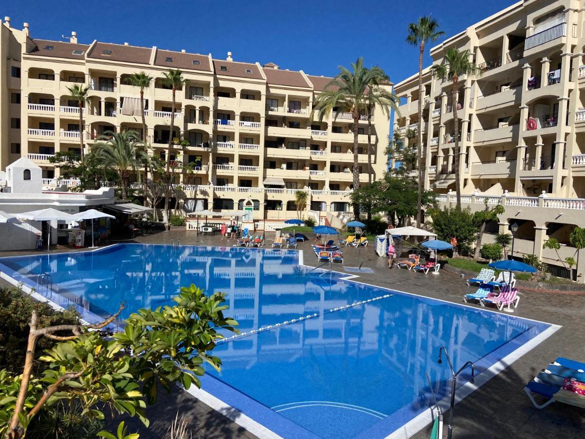 Floor, Panoramic Studio, Heated Pool Apartamento