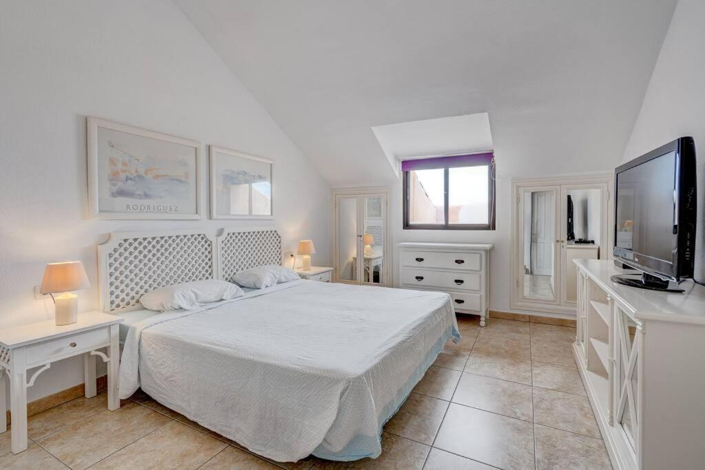 Royal Garden - 2 Bedroom Apartment *