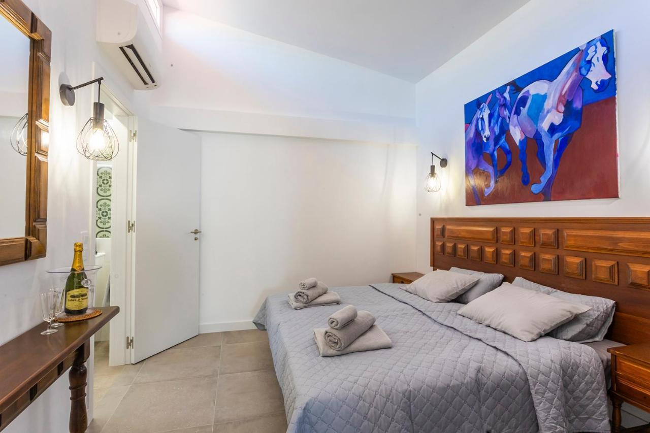 Azure Horizon And Breeze - Panoramic Ocean View And Heated Pool Villa *