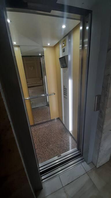 Apartamento Central Studio With Sea View Balcony!