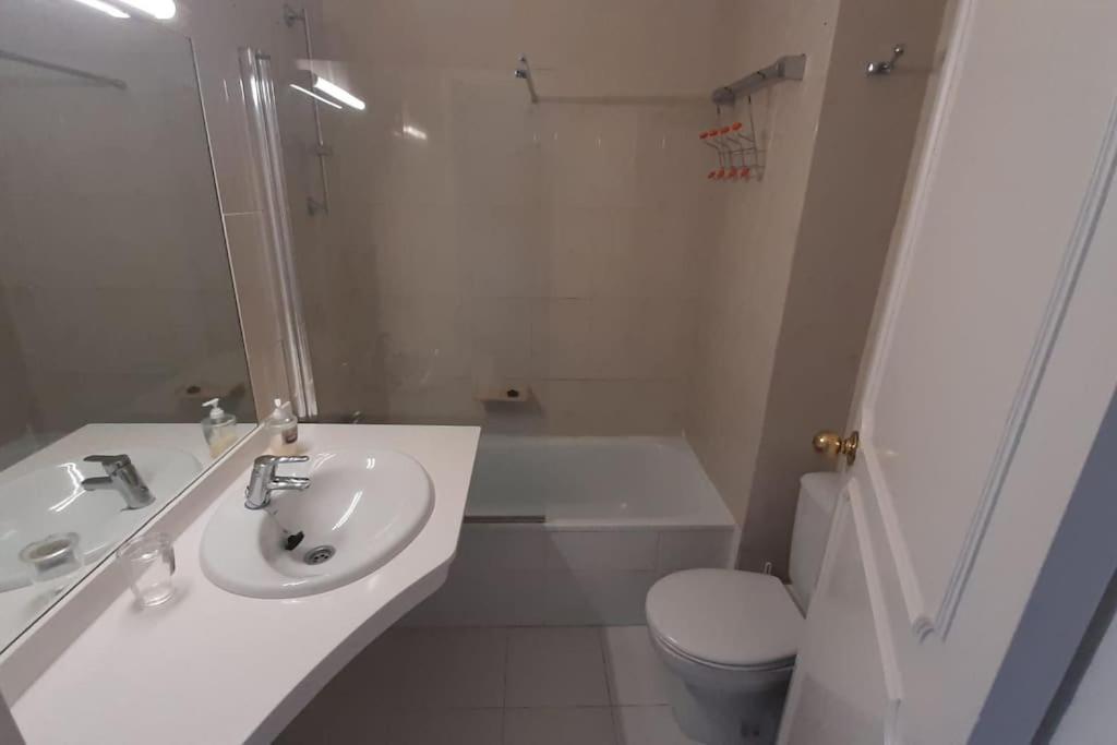 Central Studio With Sea View Balcony! *
