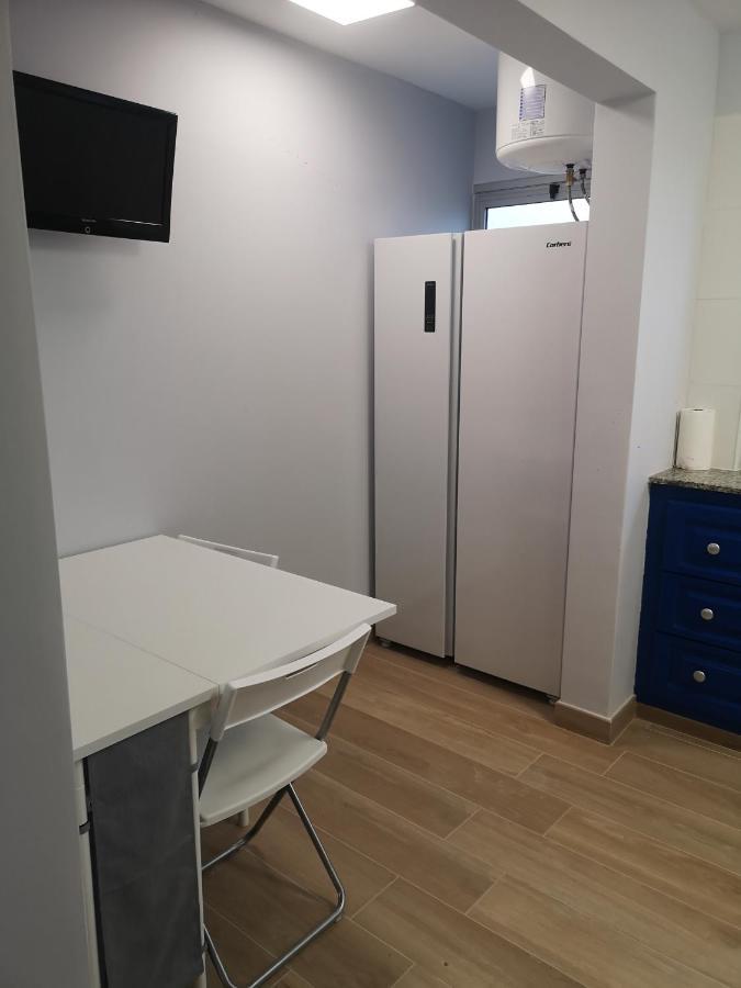 Mari En La Laguna, Alquiler Privada En Hostal, 6 Cerca De La Universidad Y Aeropuerto Norte, 3 Banos Compartidos Maison d'hôtes