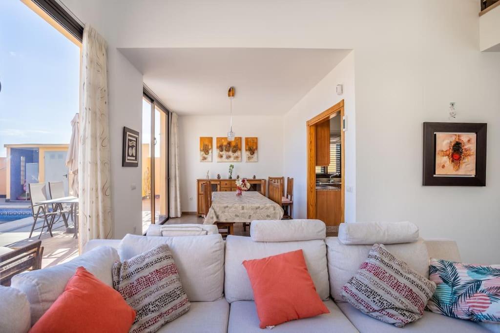 Villa De La Huerta Con Piscina Privada Y Barbacoa Güímar
