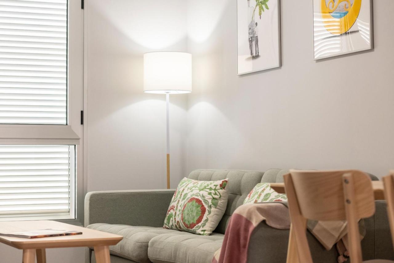 Apartamento Con Espaciosa Terraza Y Vistas Al Mar Apartment *