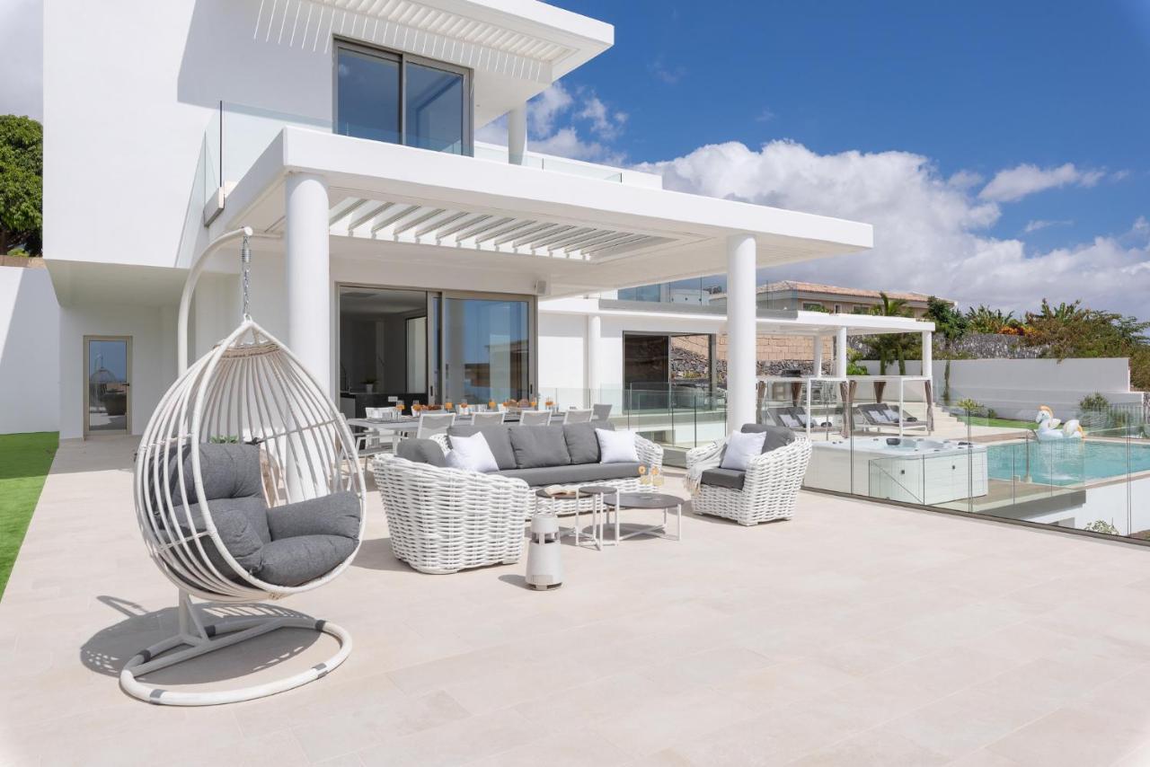 Karat Royal White Costa Adeje (Tenerife)