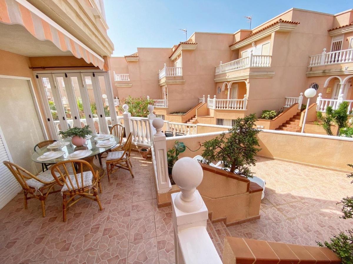 Hugo's In Costa Del Silencio Apartment