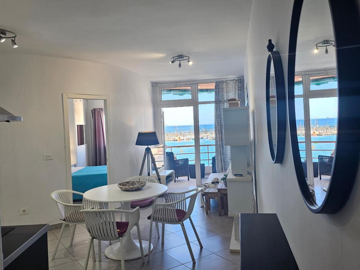 New Seafront Dreaming View Apartment, Cristianos Apartment Arona (Tenerife)